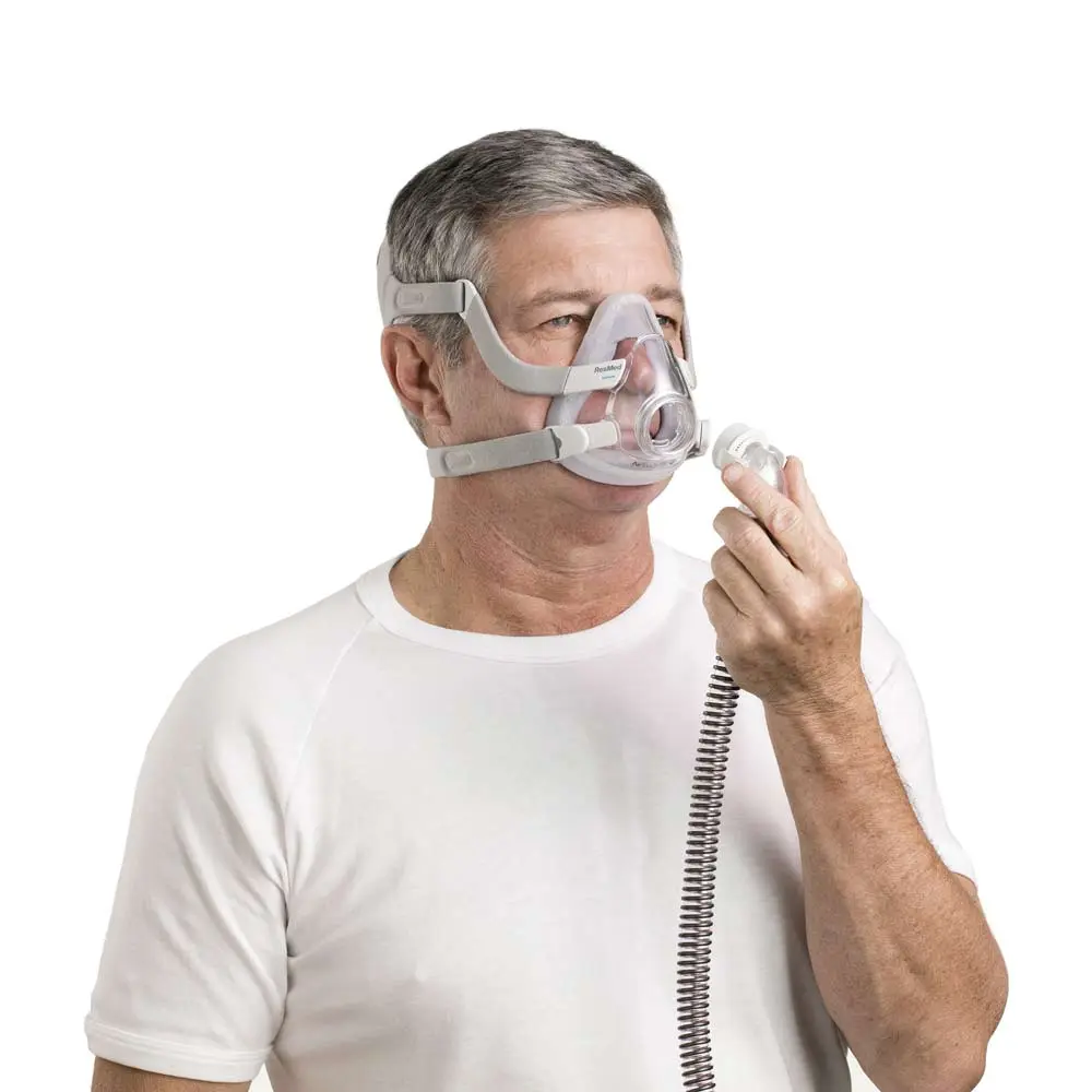 p-EU-63035-ResMed-AirTouch-comfortable-CPAP-mask-04-Medium.webp